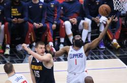 LOL联盟竞猜 -关于NBA常规赛最后时刻走向成谜,波特兰开拓者队长鼓劲,底气十足,控场能力成焦点的信息
