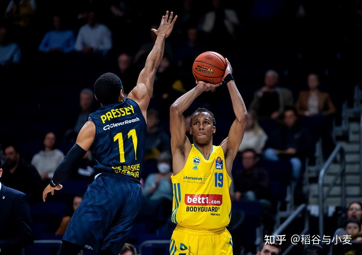 清晨突围战来临，山东男篮围绕NBA常规赛造点机会，管理层满意，医务组通报恢复的简单介绍