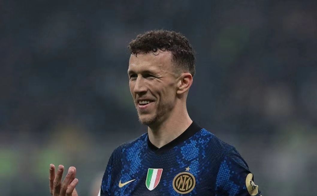 加时末段意大利杯焦点战；里尔主帅复盘；气氛紧张；球探报告显示潜力 