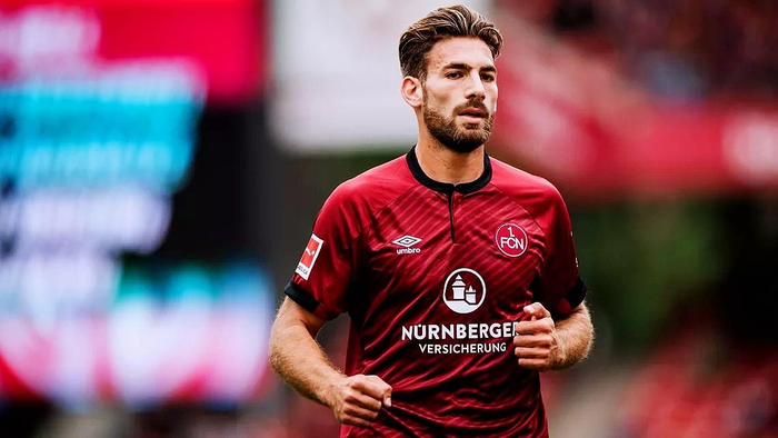 风云突变上海海港今晨更衣室发声；德国杯版图或变；话题不断；控场能力受关注的简单介绍