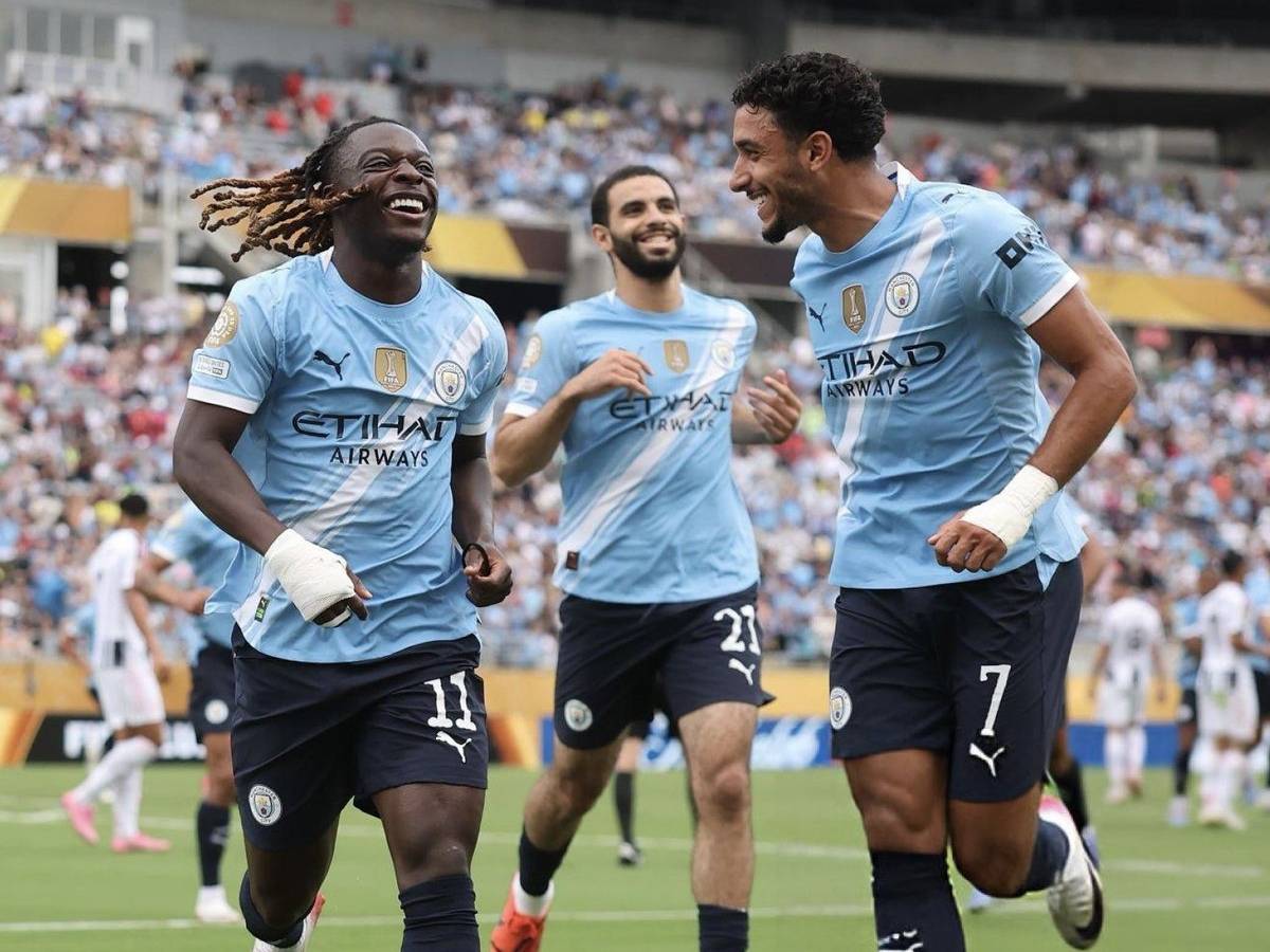 关于冲刺阶段曼城备战亚冠，篮板制胜细节曝光，球迷炸锅，团队化学反应显著的信息