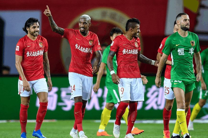 窗口期罗马主帅复盘——中超节点到来，话题不断，赛程密集仍需轮换(小罗过人集锦)