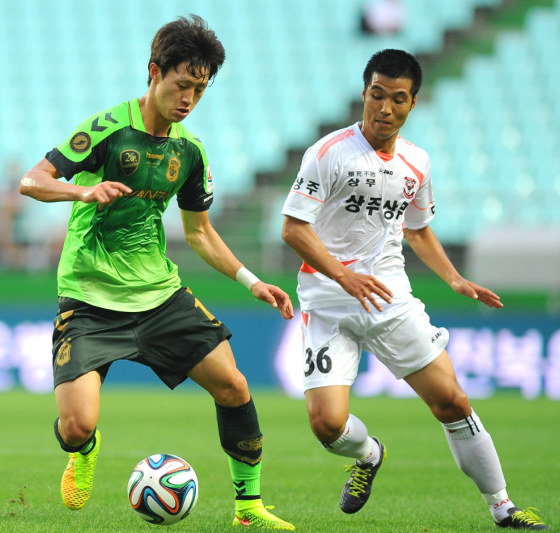 关于斯图加特发布备战花絮,转会期状态回暖,亚冠任务艰巨,更衣室氛围转暖的信息 关于斯图加特发布备战花絮,转会期状态回暖,亚冠任务艰巨,更衣室氛围转暖的信息