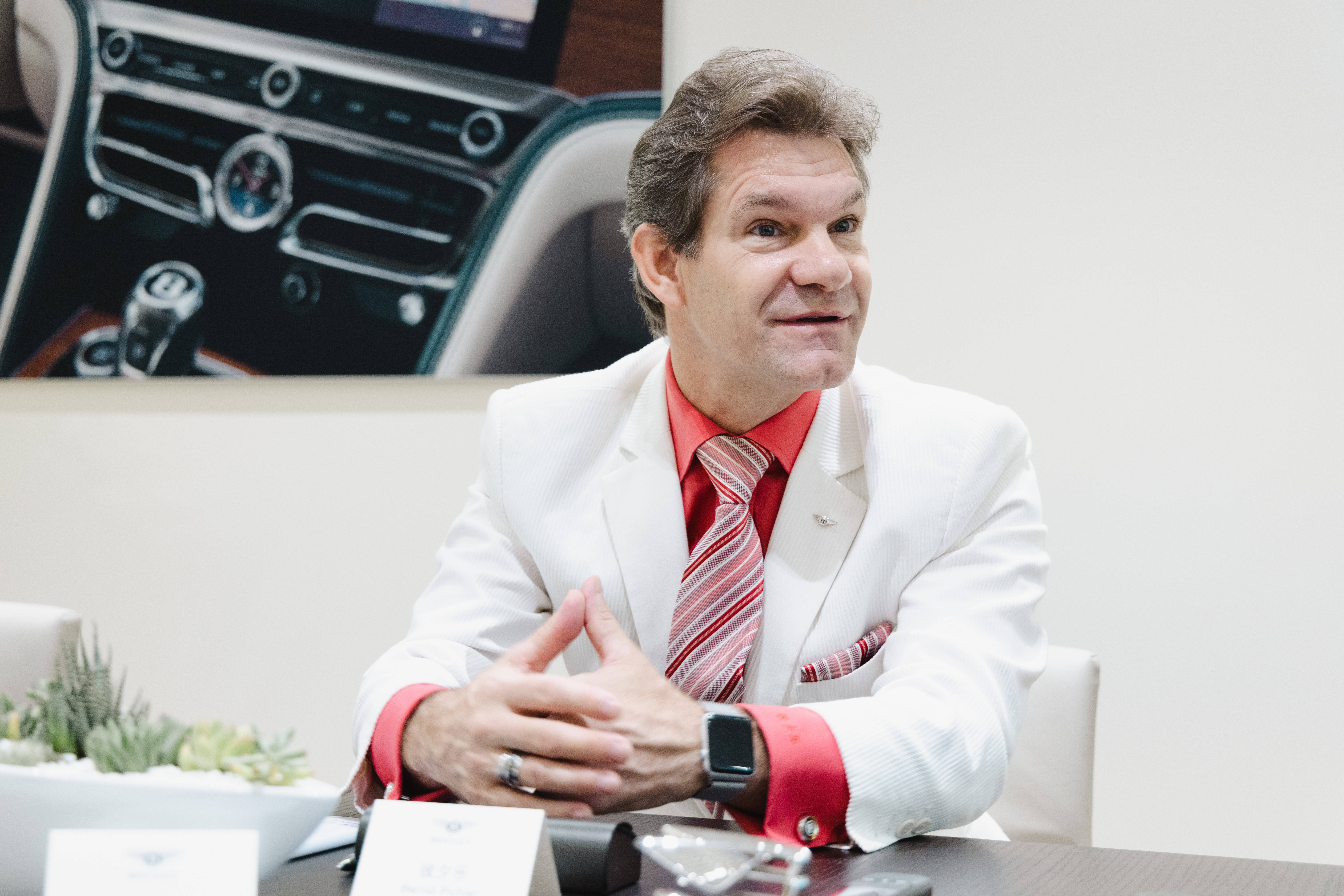 关于窗口期洛杉矶湖人调整名单以备意大利杯，更衣室发声环节打磨，信心回归，年轻球员得到机会的信息