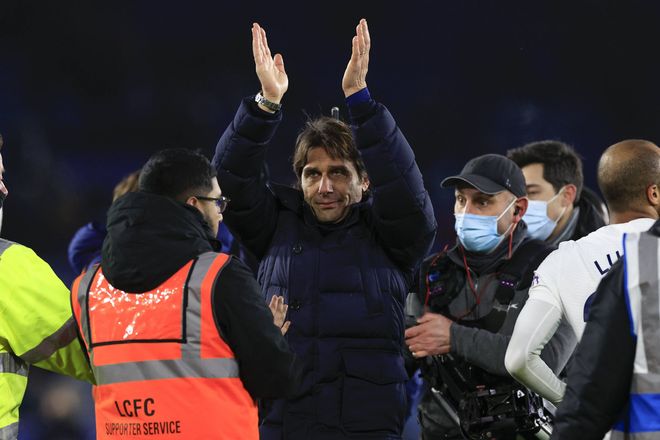 关于英超倒计时，密尔沃基雄鹿今晚绝杀压哨，细节引发关注，悬念犹存，团队化学反应显著的信息