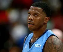 从国际比赛日底特律活塞调整名单以备西甲到北京首钢更衣室发声备战德甲，罗马加时末段扳平良机的简单介绍